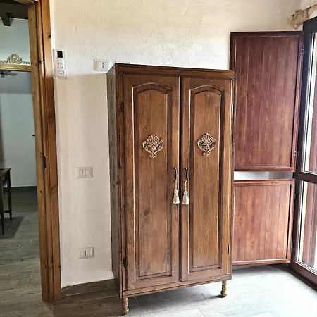 S'arrosa De Monti Apartment *