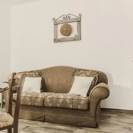 S'arrosa De Monti דירה וילאפוצו
