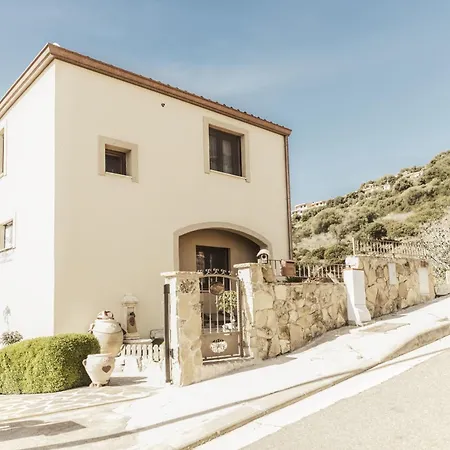S'arrosa De Monti Apartmán *