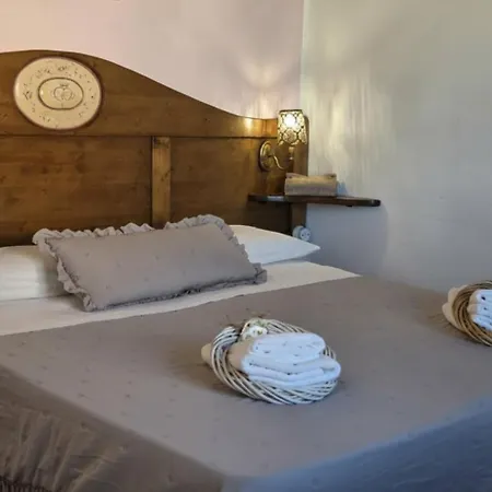 S'arrosa De Monti Apartment
