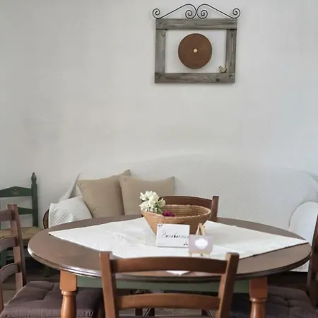Apartment S'arrosa De Monti